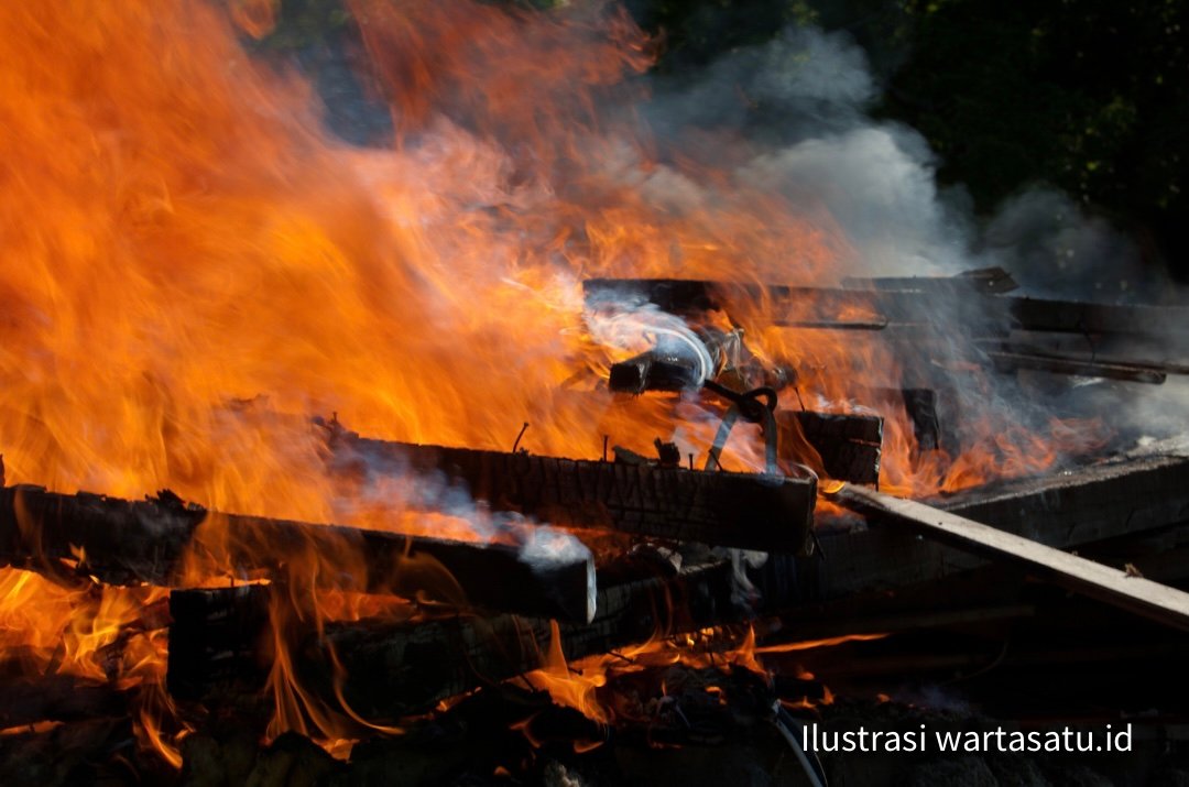 Kesal Lantaran Sering Diejek Temanya Dan Kurang Perhatian Guru Siswa SMP Di Temanggung Nekat Bakar Sekolahnya