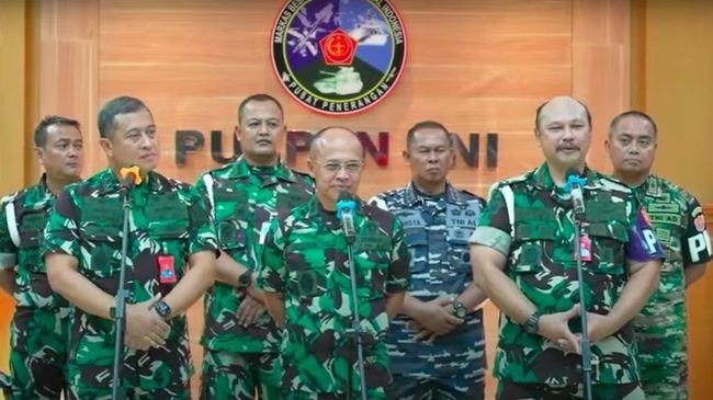 Kontroversi Kasus Suap Kabasarnas: TNI dan KPK Berseteru Mengenai Ketentuan Penetapan Tersangka Henri Alfiandi