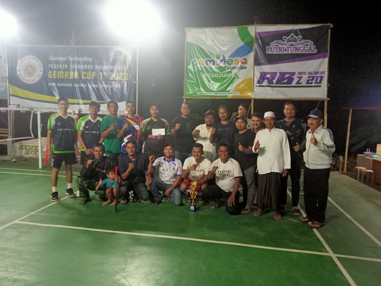 Penutupan dan Final Turnamen Bulutangkis Gemaya Cup I Ponpes Al Qodri Berlangsung Meriah