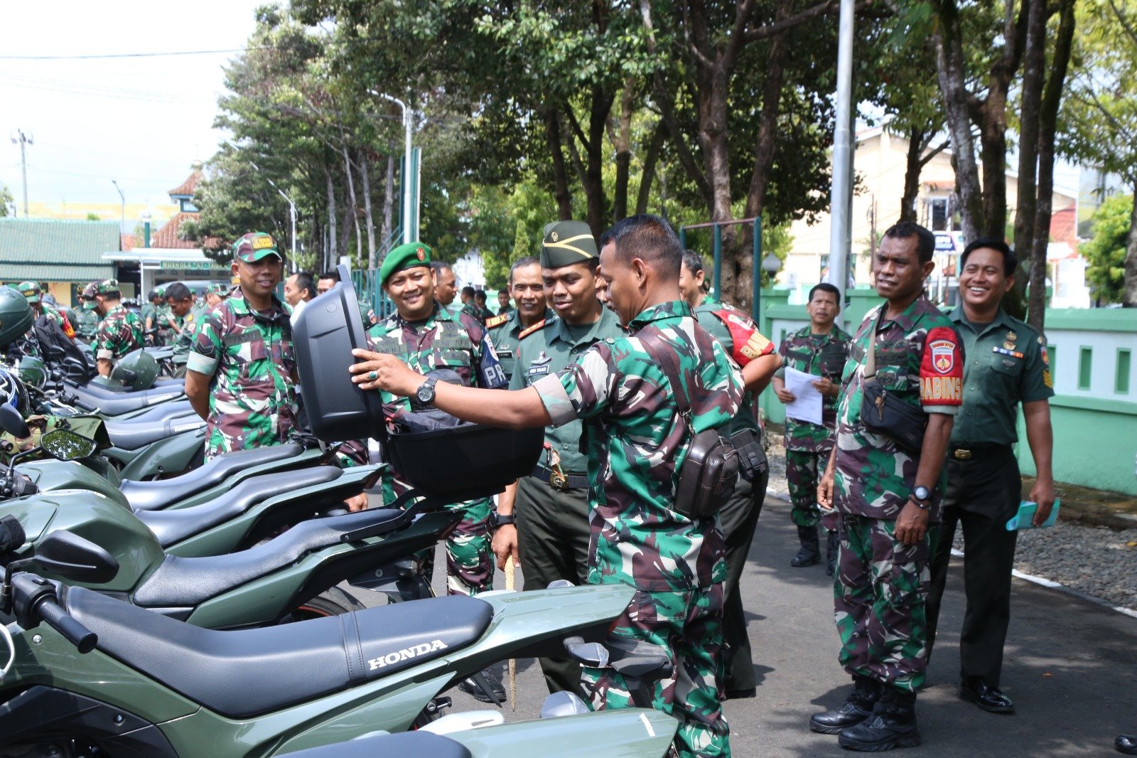 Wujud Perhatian Dandim 0703/Cilacap Cek Kendaraan Dinas